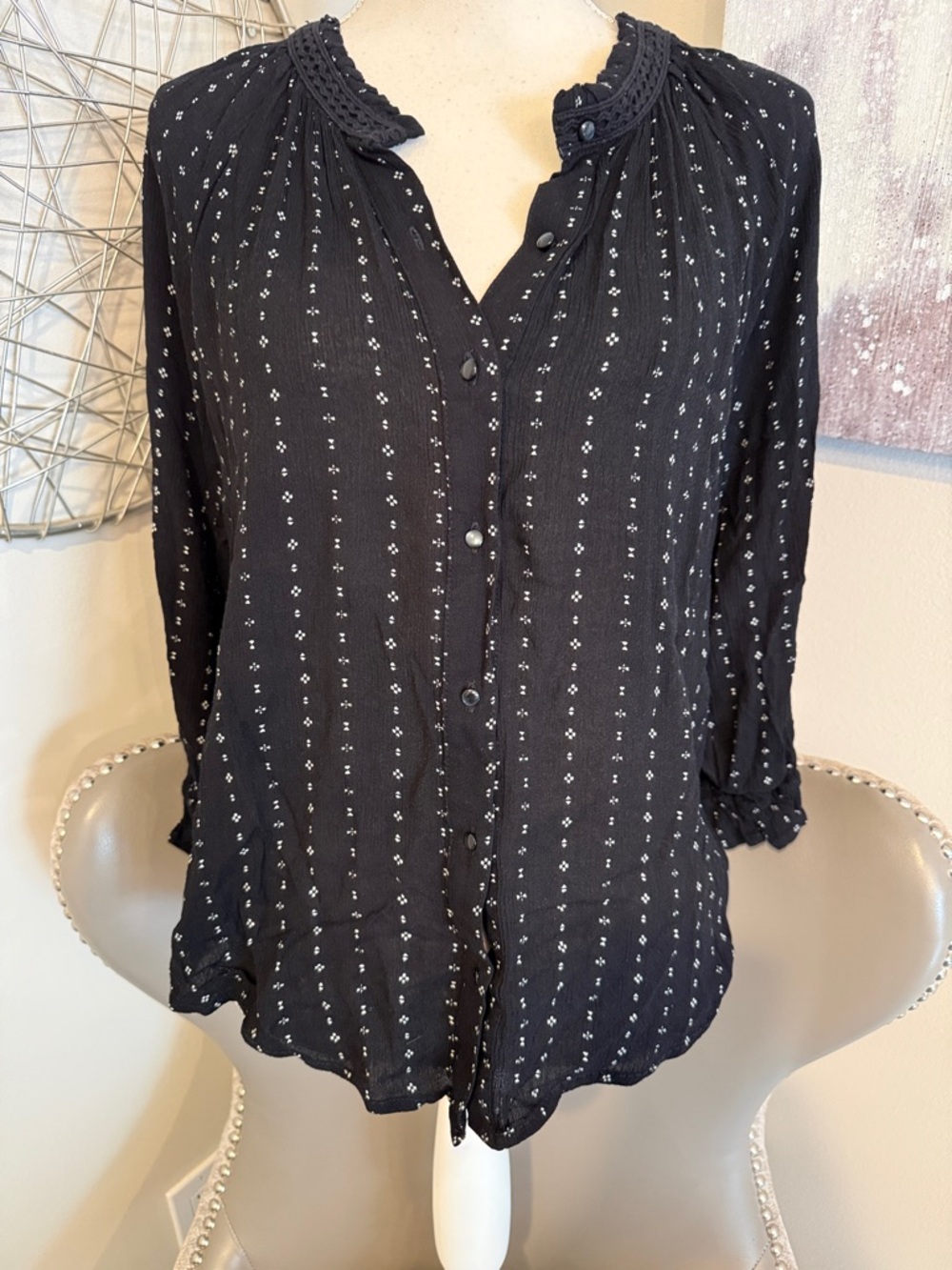 Women's Black Button-Front Patterned Blouse - image 1